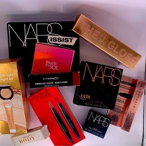 Makeup Bundle comment so I can cunstomize